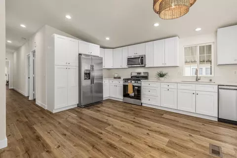 1301 S Hale Ave #4, Escondido, CA 92029