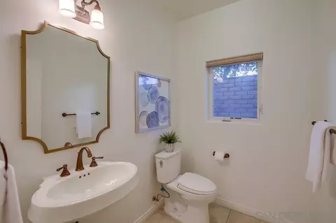Bath - 14590 Kent Hill Way, Poway, CA 92064 photo 1 of 4
