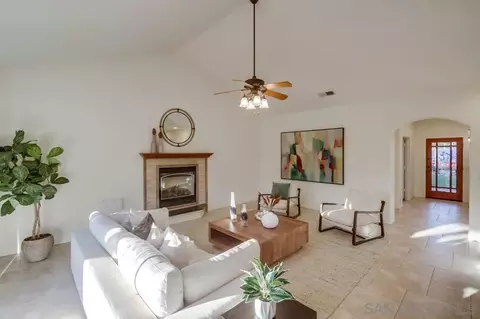 Living - 14590 Kent Hill Way, Poway, CA 92064 photo 2 of 2