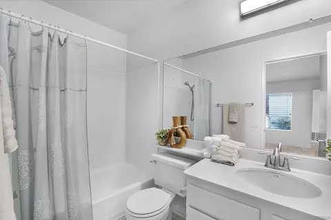 1059 Shadowridge Dr #9, Vista, CA 92081 photo 28