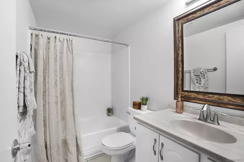 1059 Shadowridge Dr #9, Vista, CA 92081 photo 18