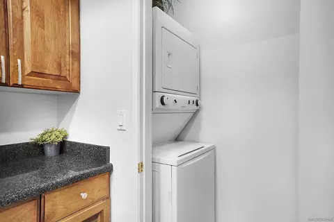 1059 Shadowridge Dr #9, Vista, CA 92081 photo 6
