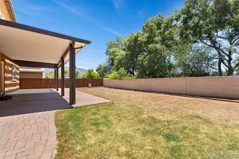 Exterior - 2959 Burnet Dr, Escondido, CA 92027 photo 2 of 9