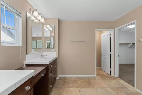 Entry Way - 2959 Burnet Dr, Escondido, CA 92027 photo 3 of 3