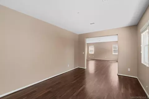 Living - 2959 Burnet Dr, Escondido, CA 92027 photo 10 of 11