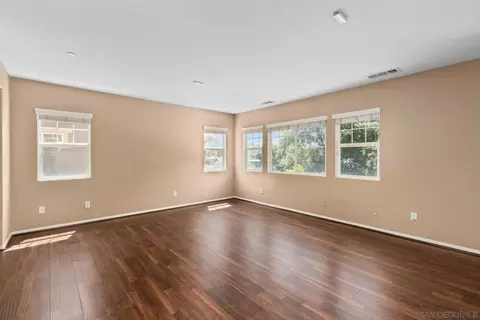 Living - 2959 Burnet Dr, Escondido, CA 92027 photo 8 of 11