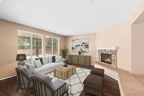 Living - 2959 Burnet Dr, Escondido, CA 92027 photo 5 of 11