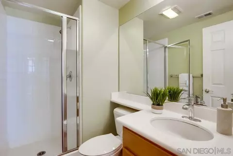 Bath - 1752 Russet Leaf Ct, El Cajon, CA 92019 photo 1 of 7