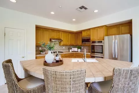 Kitchen - 1752 Russet Leaf Ct, El Cajon, CA 92019 photo 2 of 4