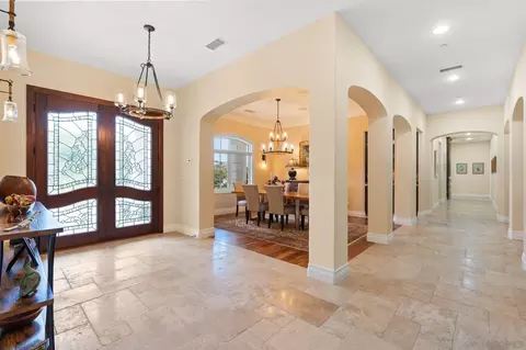Entry Way - 546 Morro Hills Rd, Fallbrook, CA 92028 photo 1 of 2