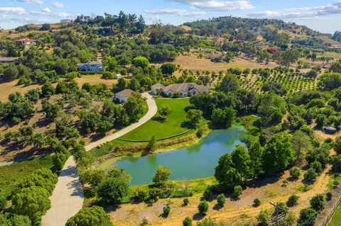 View/Area - 546 Morro Hills Rd, Fallbrook, CA 92028 photo 5 of 12