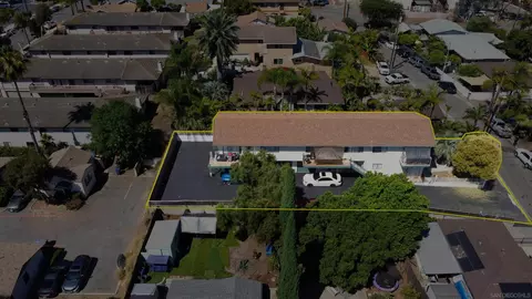 View/Area - 327-31 E Orange St, Vista, CA 92084 photo 9 of 11