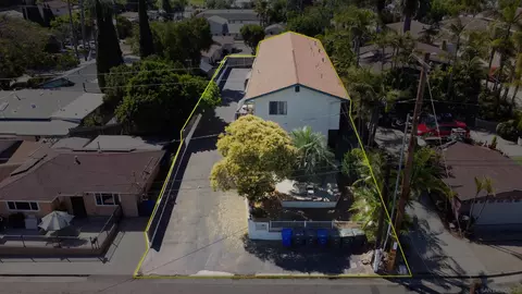 View/Area - 327-31 E Orange St, Vista, CA 92084 photo 1 of 11