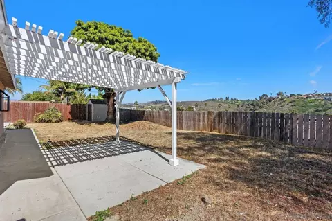 Exterior - 2709 Lancelot Dr, Oceanside, CA 92054 photo 3 of 9