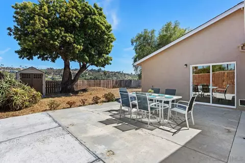 Exterior - 2709 Lancelot Dr, Oceanside, CA 92054 photo 1 of 9
