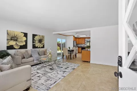 2709 Lancelot Dr, Oceanside, CA 92054