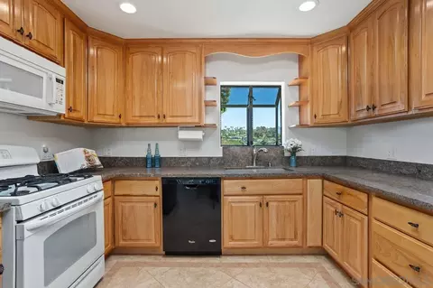 Kitchen - 2709 Lancelot Dr, Oceanside, CA 92054 photo 3 of 3