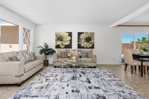 Living - 2709 Lancelot Dr, Oceanside, CA 92054 photo 4 of 4