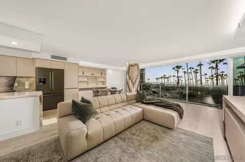 1820 Avenida Del Mundo #210, Coronado, CA 92118