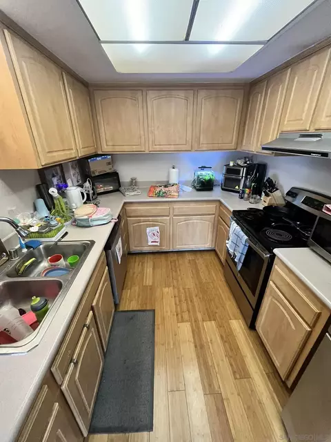 Kitchen - 8849 Tamberly Ln #C, Santee, CA 92071 photo 2 of 3