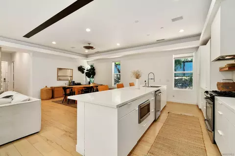 Kitchen - 20102 Elm Ln, Escondido, CA 92029 photo 4 of 4