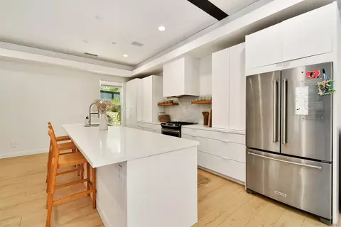 Kitchen - 20102 Elm Ln, Escondido, CA 92029 photo 2 of 4
