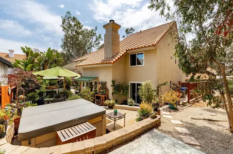 Exterior - 2708 Grove Ave, Carlsbad, CA 92008 photo 14 of 24