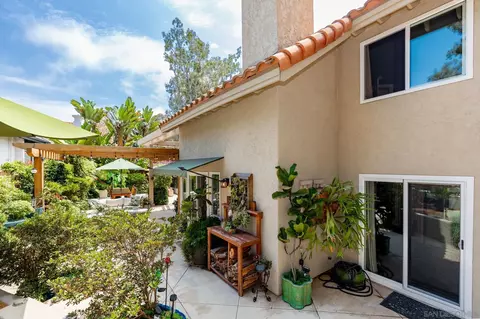 Exterior - 2708 Grove Ave, Carlsbad, CA 92008 photo 5 of 24