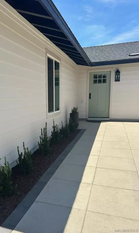 13026 Gate Dr, Poway, CA 92064 photo 4