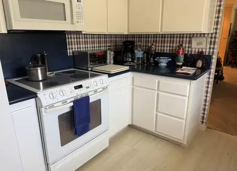 Kitchen - 1445 Murray Ave, El Cajon, CA 92020 photo 2 of 2