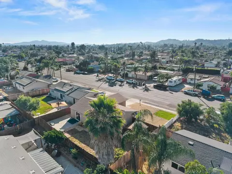 View/Area - 2155 E Washington Ave, Escondido, CA 92027 photo 7 of 14