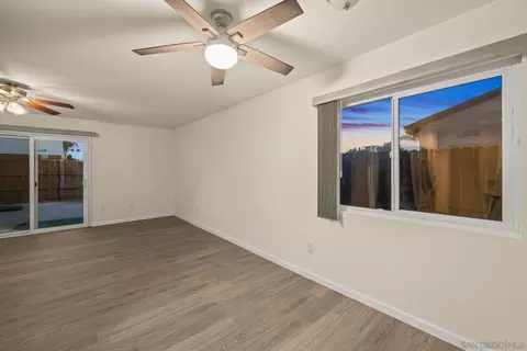 Living - 2155 E Washington Ave, Escondido, CA 92027 photo 5 of 11