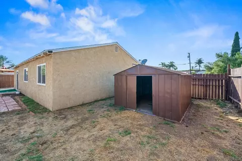Exterior - 2155 E Washington Ave, Escondido, CA 92027 photo 10 of 14