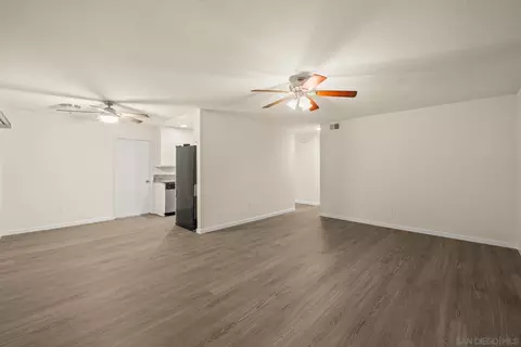 Living - 2155 E Washington Ave, Escondido, CA 92027 photo 9 of 11