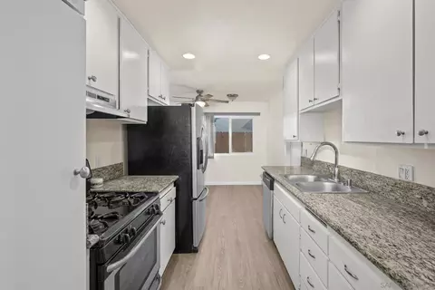 Kitchen - 2155 E Washington Ave, Escondido, CA 92027 photo 1 of 7