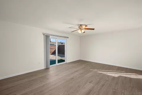 Living - 2155 E Washington Ave, Escondido, CA 92027 photo 6 of 11