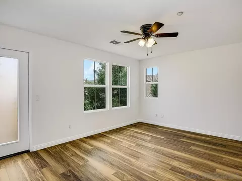Living - 10214 Daybreak Ln #5, Santee, CA 92071 photo 5 of 5