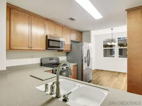 Kitchen - 10214 Daybreak Ln #5, Santee, CA 92071 photo 2 of 4