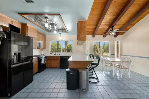 25980 Forest Dr, Escondido, CA 92026 photo 9
