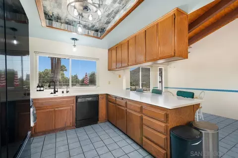 25980 Forest Dr, Escondido, CA 92026 photo 7