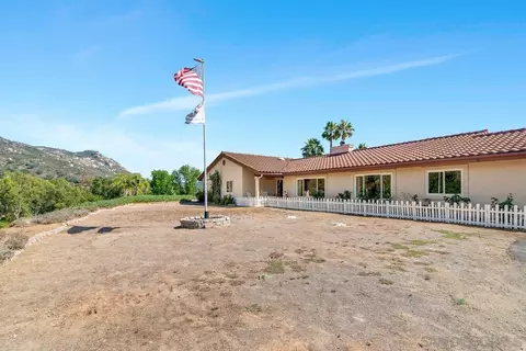 25980 Forest Dr, Escondido, CA 92026 photo 6