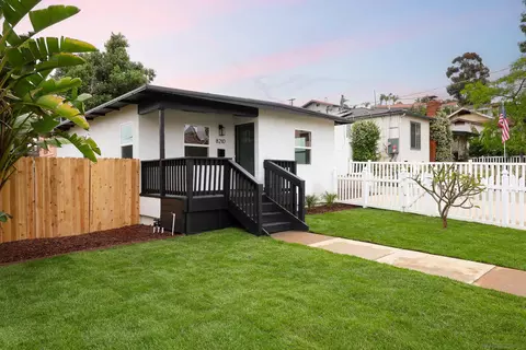 8210 Orchard Ave, La Mesa, CA 91942