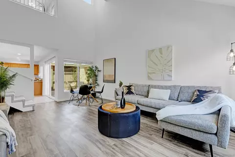 10651 Caminito Chueco, San Diego, CA 92126