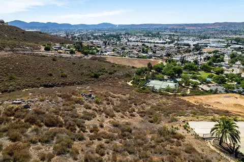 shadow hill rd, Santee, CA 92071 photo 18