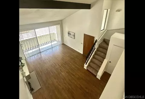 48 Town And Country Rd, Pomona, CA 91766