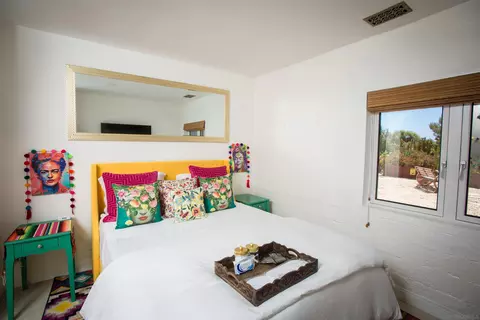 Bedroom - 1047 Highland Dr, Del Mar, CA 92014 photo 11 of 15