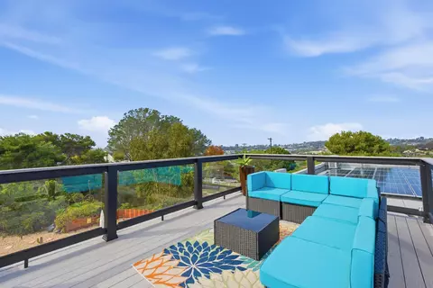 Exterior - 1047 Highland Dr, Del Mar, CA 92014 photo 29 of 30