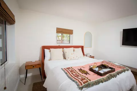 Bedroom - 1047 Highland Dr, Del Mar, CA 92014 photo 2 of 15