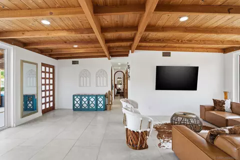 Other - 1047 Highland Dr, Del Mar, CA 92014 photo 4 of 7
