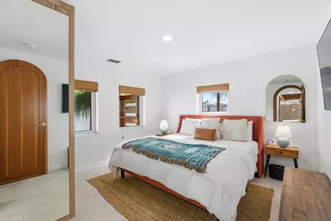 Bedroom - 1047 Highland Dr, Del Mar, CA 92014 photo 3 of 15